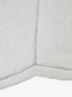 Grand Tapis En Fourrure Coquillage SOUS L'OCÉAN Ecru - Vertbaudet -Boutique Bébé grand tapis en fourrure coquillage sous locean 5